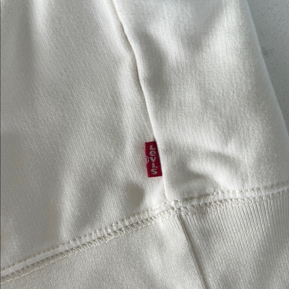 🍦NWT🍦 Size XS Levi's Cream Sweater - Picture 4 of 10